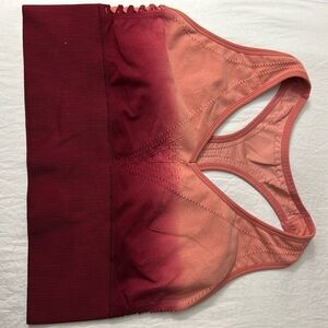 Brand new PINK sports bra doesn’t have the tags. Size large